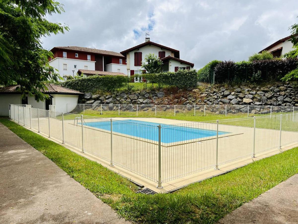 Appartement F2 A Cambo-Les-Bains Avec Piscine, Proche Thermes, Terrasse Et Parking - Fr-1-495-36 Buitenkant foto